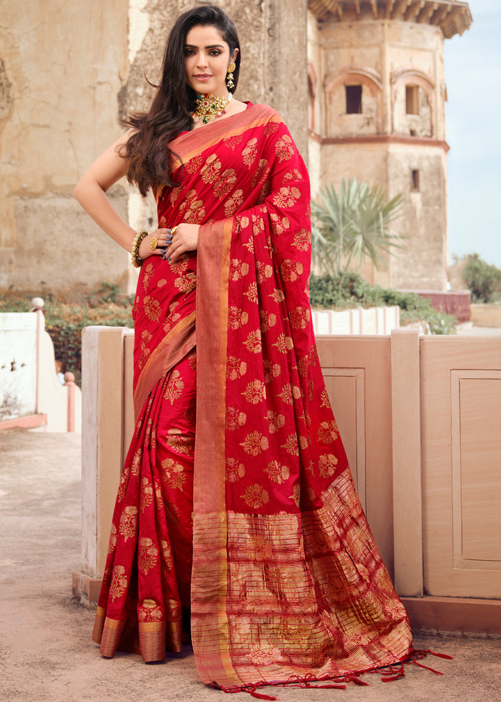 Banarasi Saree in Red : SNEA3085