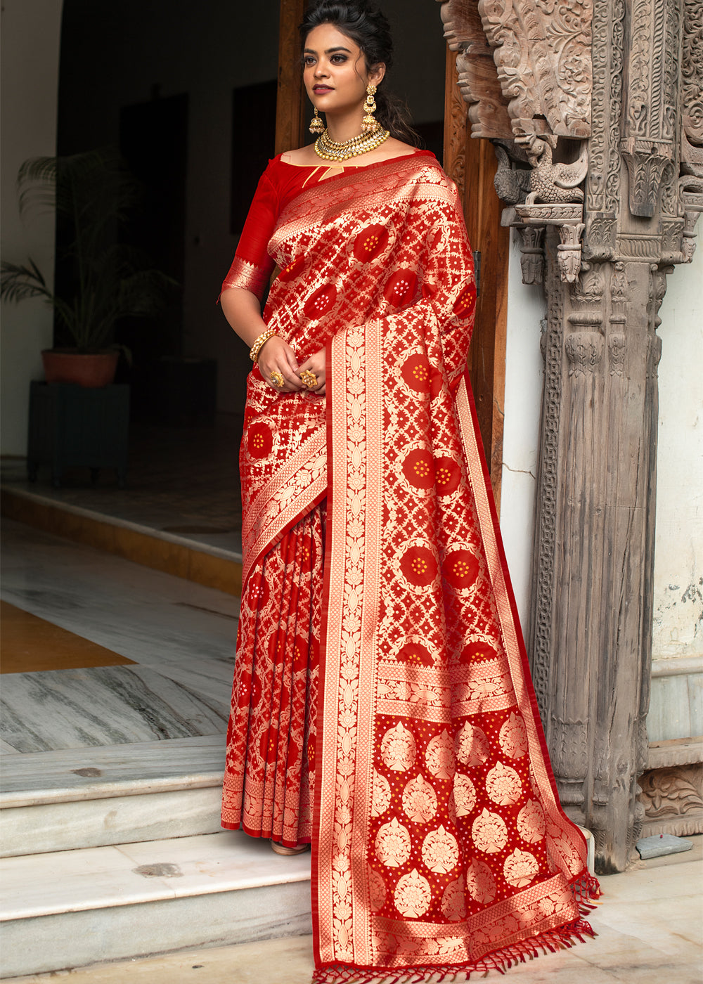 Red Woven Pallu Banarasi Silk Saree 4947SR04